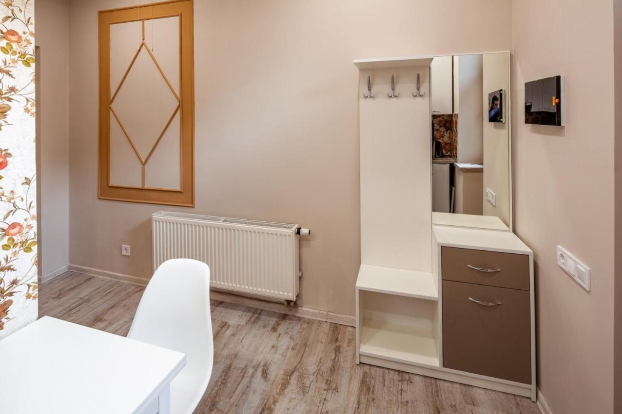 Apartment On Pekarska 15 Lviv Eksteriør bilde