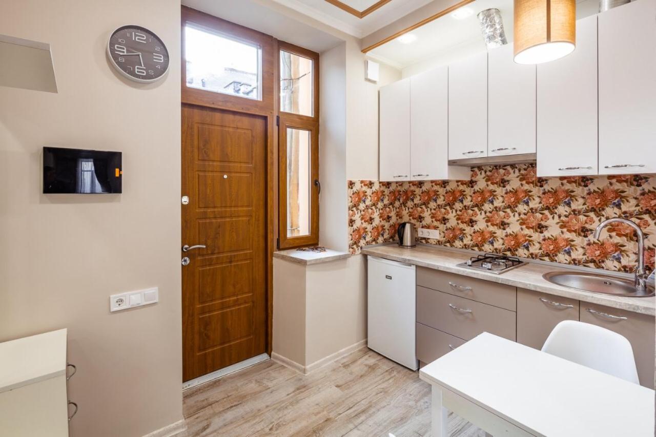 Apartment On Pekarska 15 Lviv Eksteriør bilde